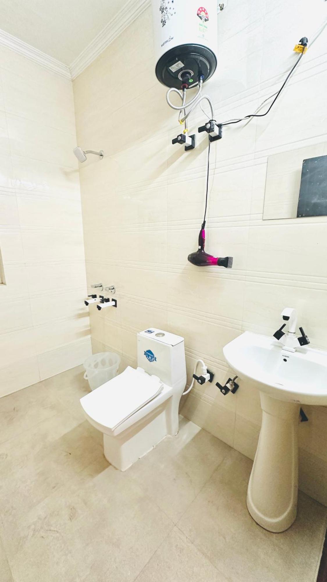 Hotel Relax In - Noida Sector 18 Exterior photo